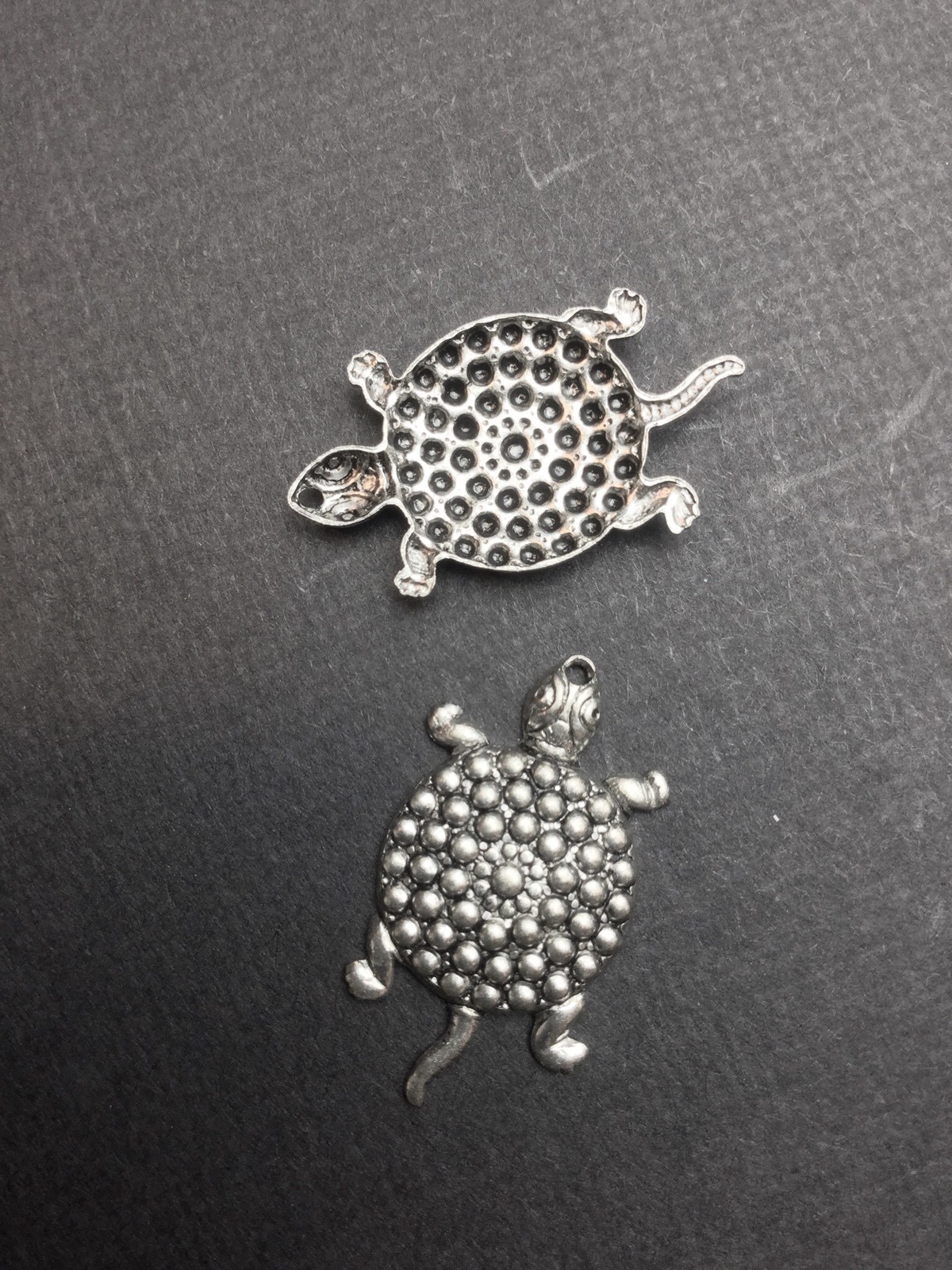 48454 – 3 Pc Turtle Charm Brass Jewelry Finding Matte Silver Ox
