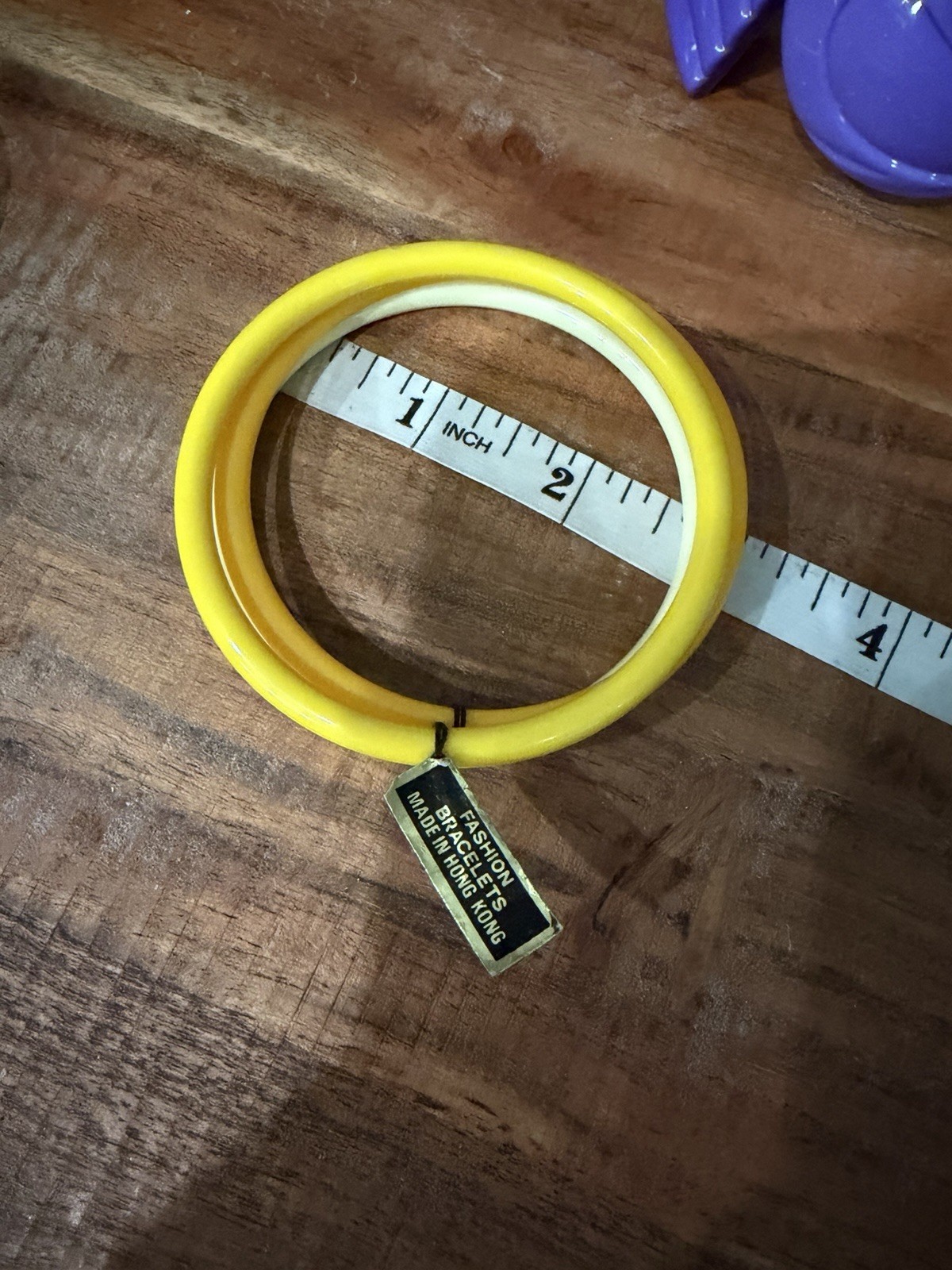 Vintage Jewelry some Hong Kong 20 Necklaces Plastic Bracelets Multistrand J1