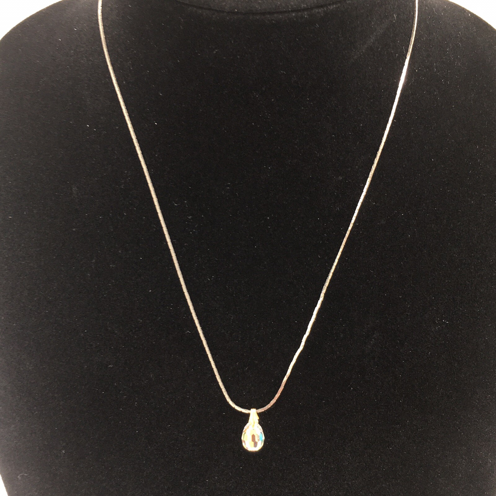 18” Silver Tone Chain Teardrop Faceted Prism GlassCrystal Bead Pendant Necklace