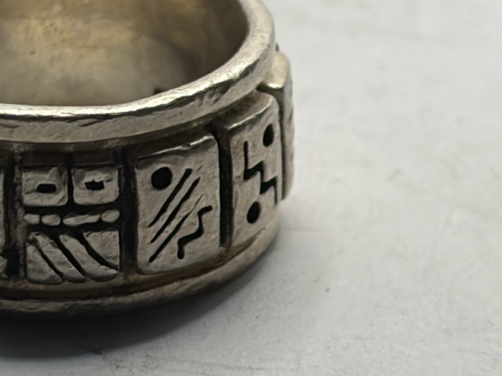 Vintage tribal design sterling silver traditional band men women ring sz 7.5