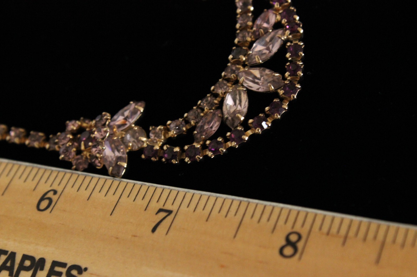 Mid Century Purple Rhinestone Gold Tone Choker Unsigned Prong Set 15″