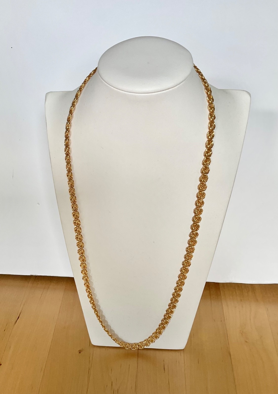 Lot of 6 vintage costume jewelry pieces in red/gold tone shades