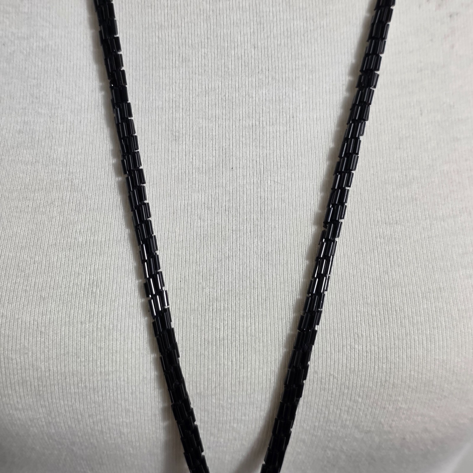 Vintage-Style Black Beaded Lariat Necklace Long Clasp Free Intricate Tassel Ends