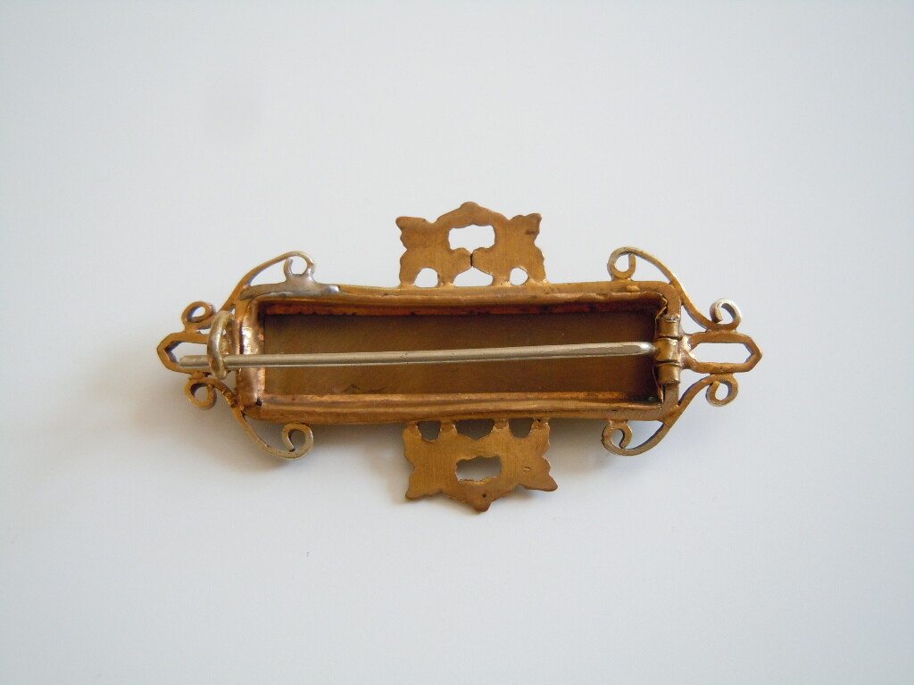 Brooch Tiger’s Eye? Glass? Color Brass 7.2 G/5.2 X 2.7 Cm