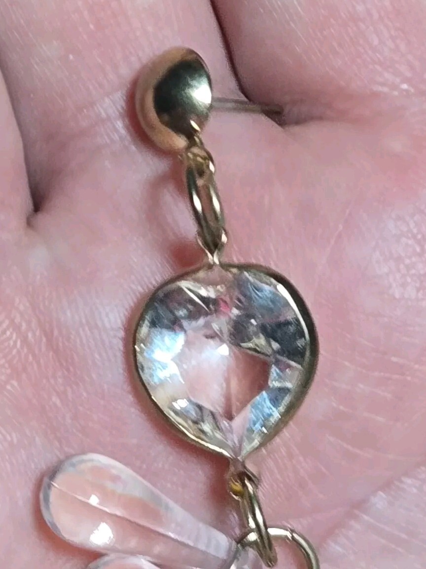 Vintage Gold Tone Clear Acrylic Lucite Dangle Heart Tear Drop Earrings Pierced