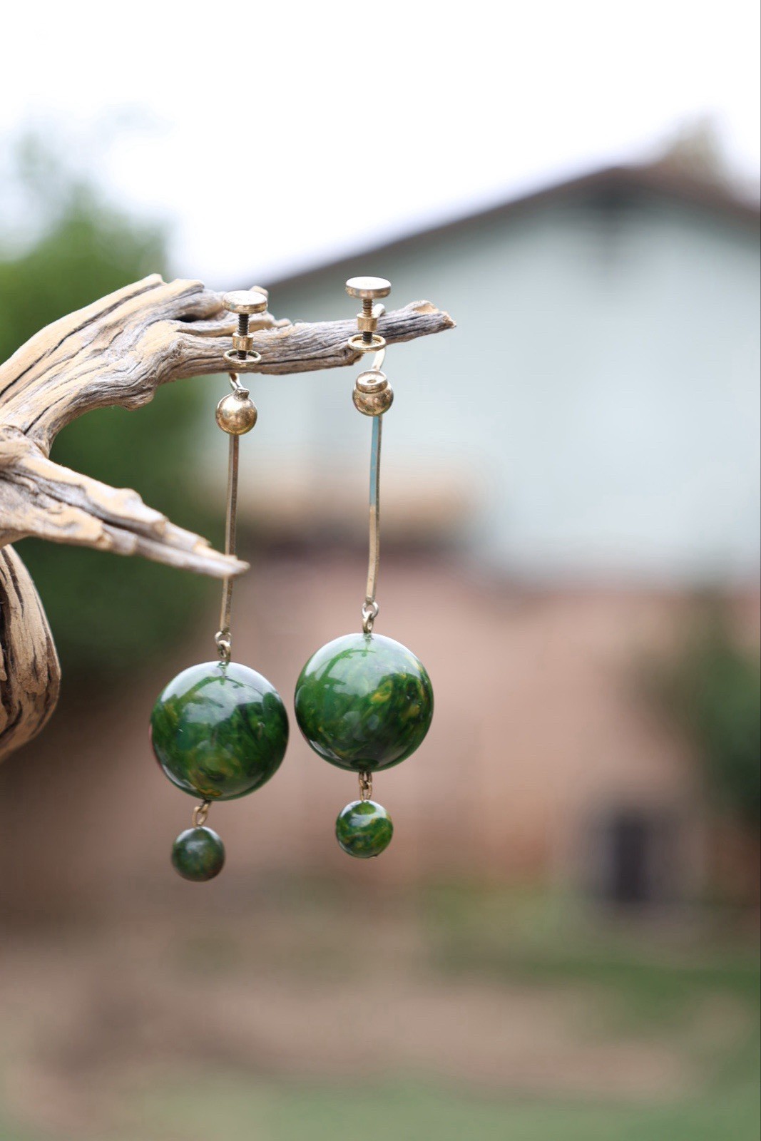 Green Bakelite Dangle Earrings Screwback 12K Gold Filled Marbled Ball Drop 1940s