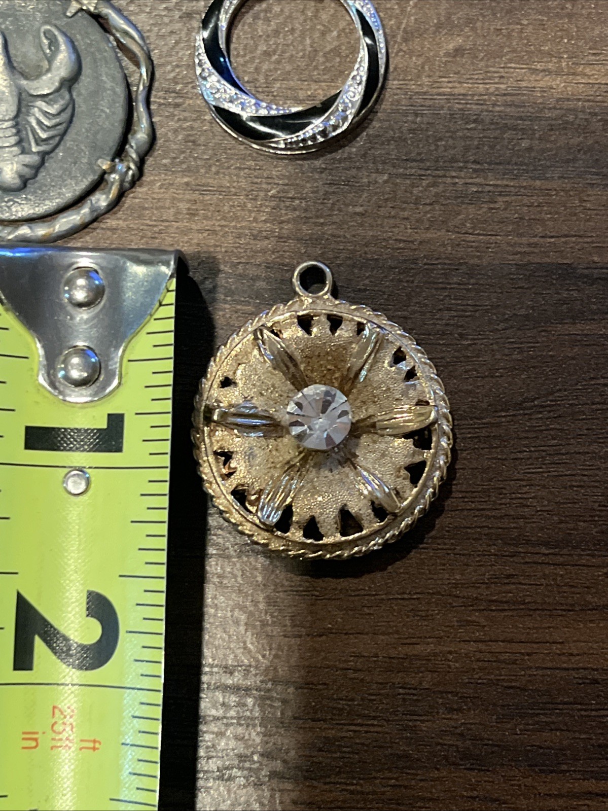 Vintage Pendant Lot Anson Pewter Kramer Metal Mixed Materials Gold Silver Tone