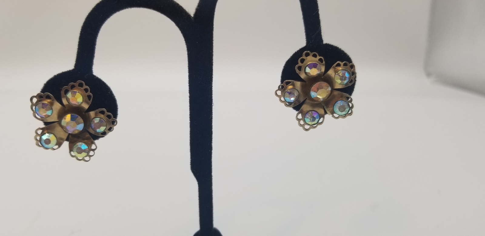 Vintage Gold Tone Aurora Borealis Rhinestone Flower Shaped Screw Back Earrings