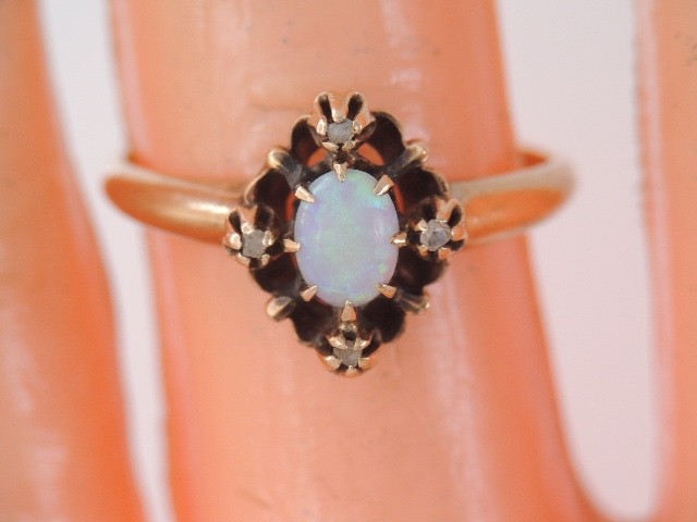 ANTIQUE VICTORIAN 10K GOLD ROSE CUT DIAMOND & COLORFUL OPAL RING sz 5