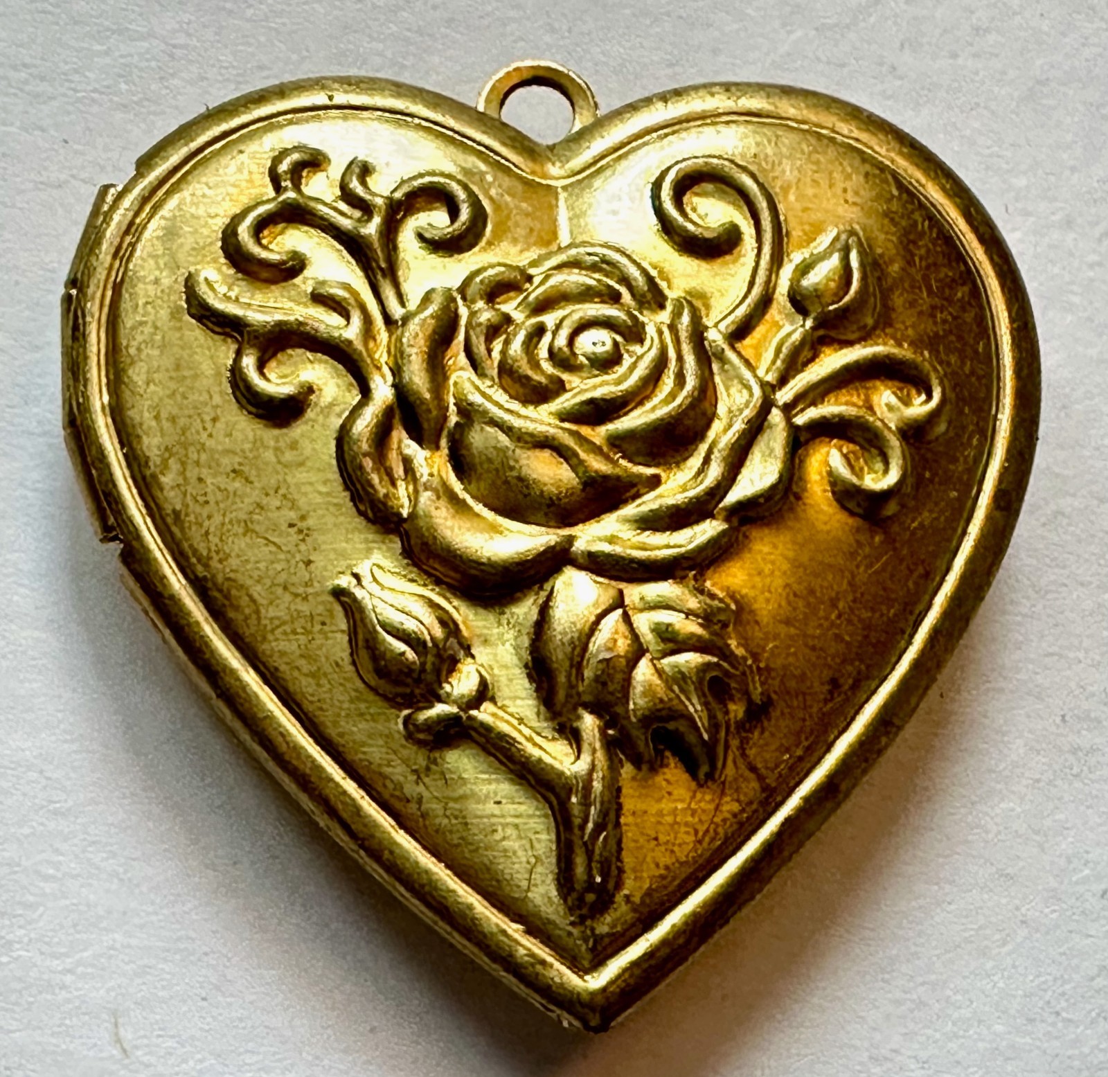 5 VINTAGE LOCKETS BRASS VARIETY HEART OVAL TEARDROP FLORAL DESIGN HEART READ