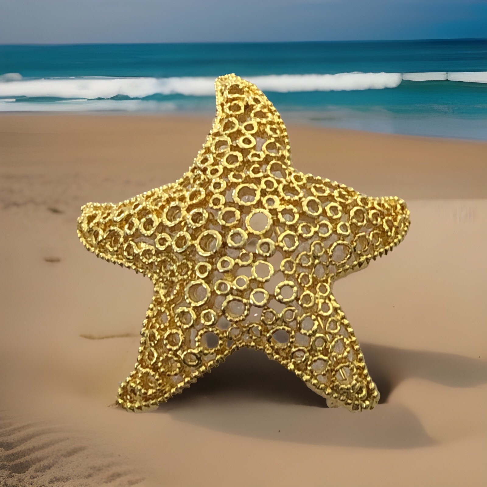 Starfish Brooch Golden 3 D Open Metalwork Vintage Pin Beach Ocean Sea Creatures