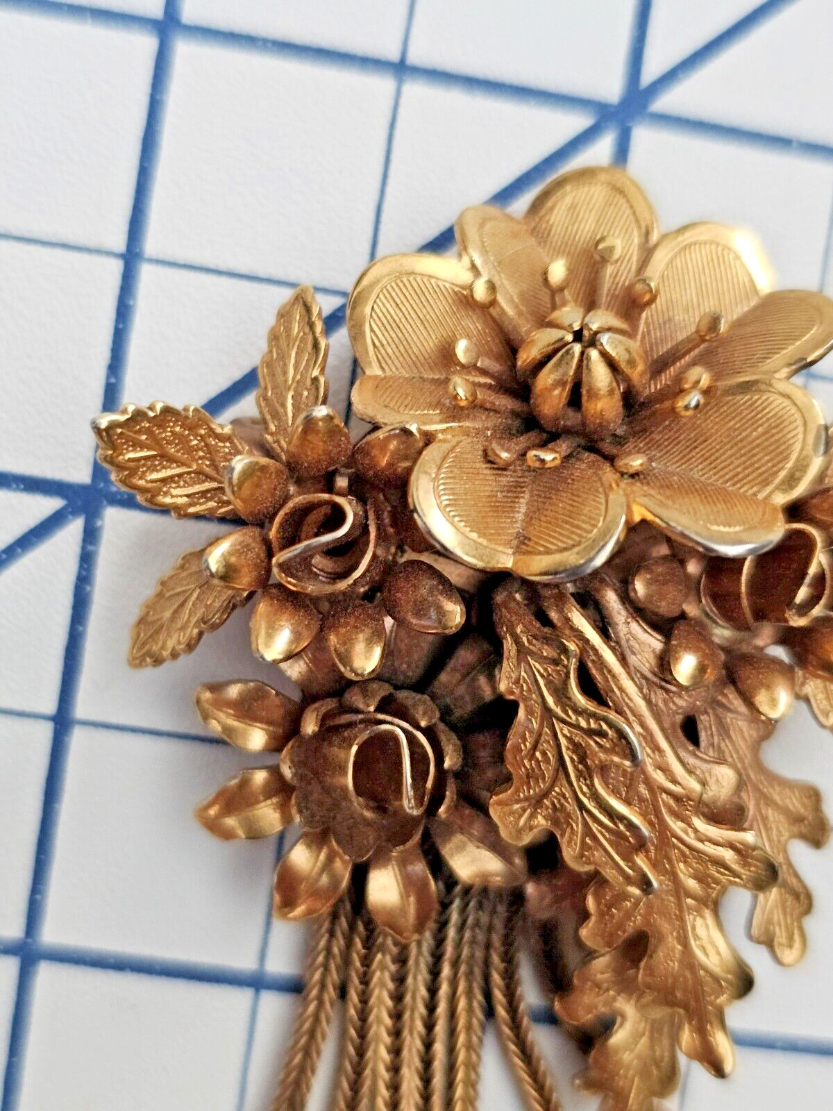 Stamped Metal Textured Dimensional Gold Tone Floral Bouquet Brooch Pin w/Tassels