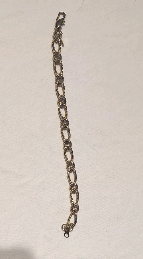Lot Of 10 Random Costume/Gold Pieces Of Jewelry PLEASE SEE ALL PHOTOS