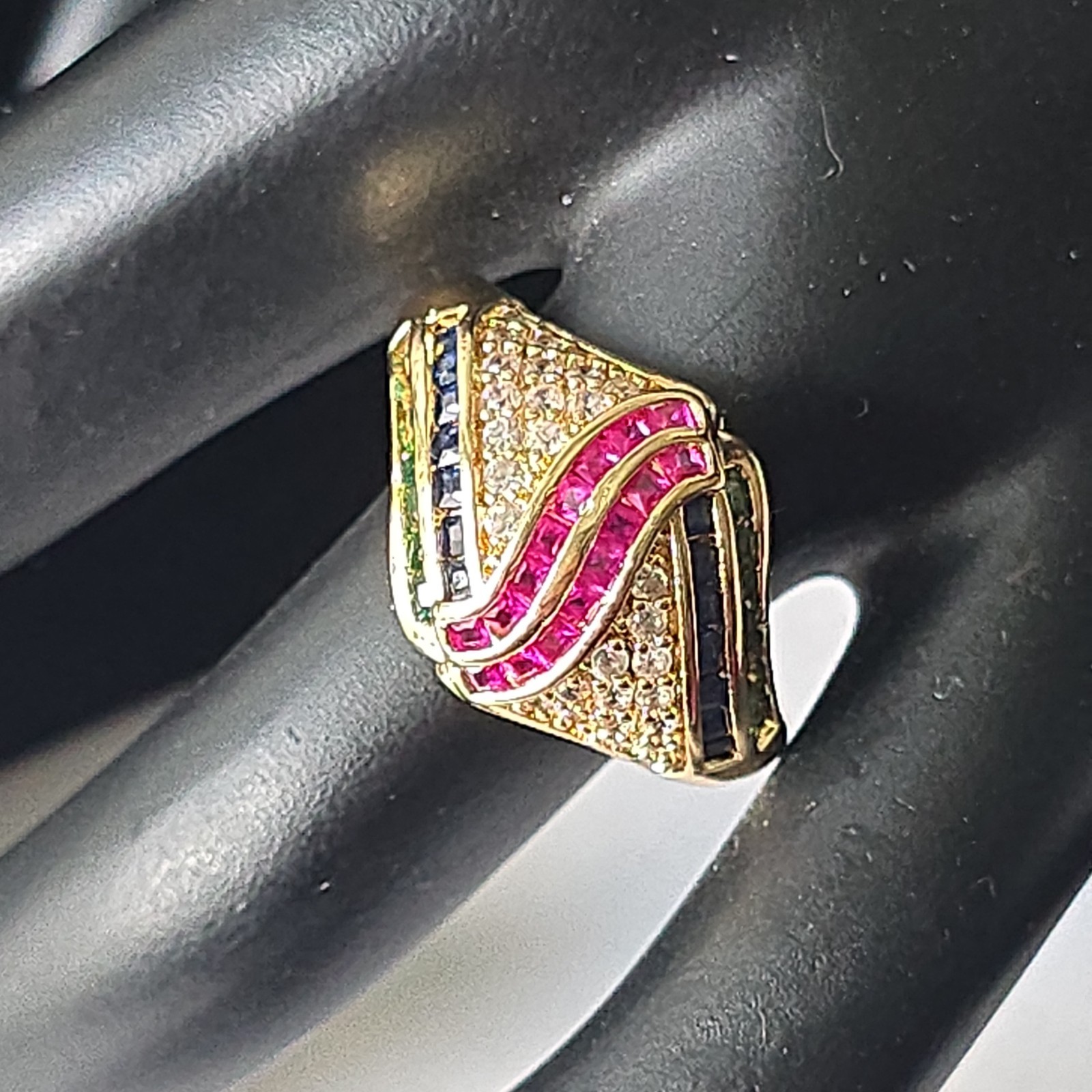 Vintage Assorted Colors Women’s Shiny Zircon Gold Plated Costume Ring size 9