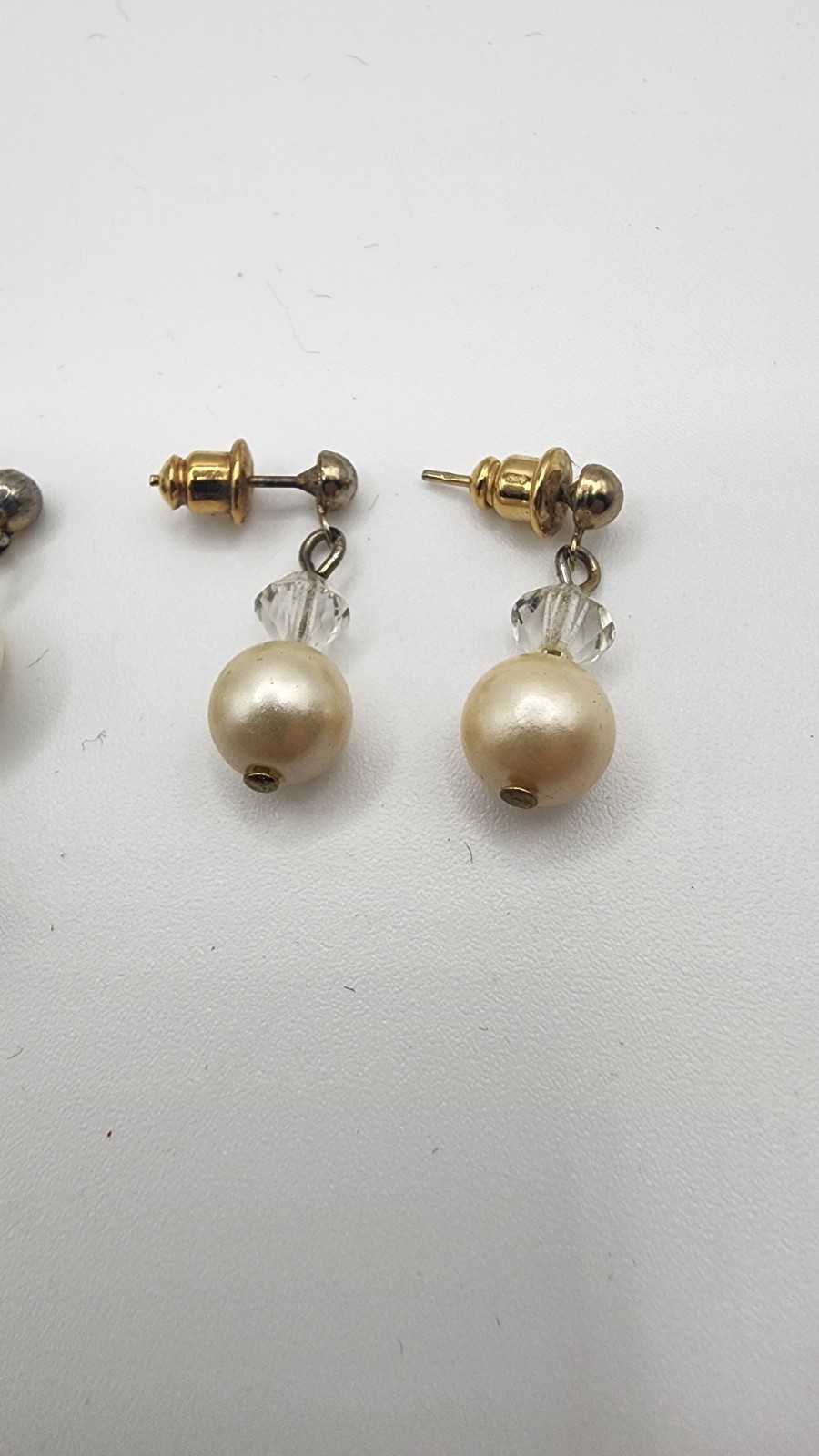 Lot Of 2 Vintage Faux Pearl Gold Tone Dangle Earrings 4 Bead Women’s Jewelry Old