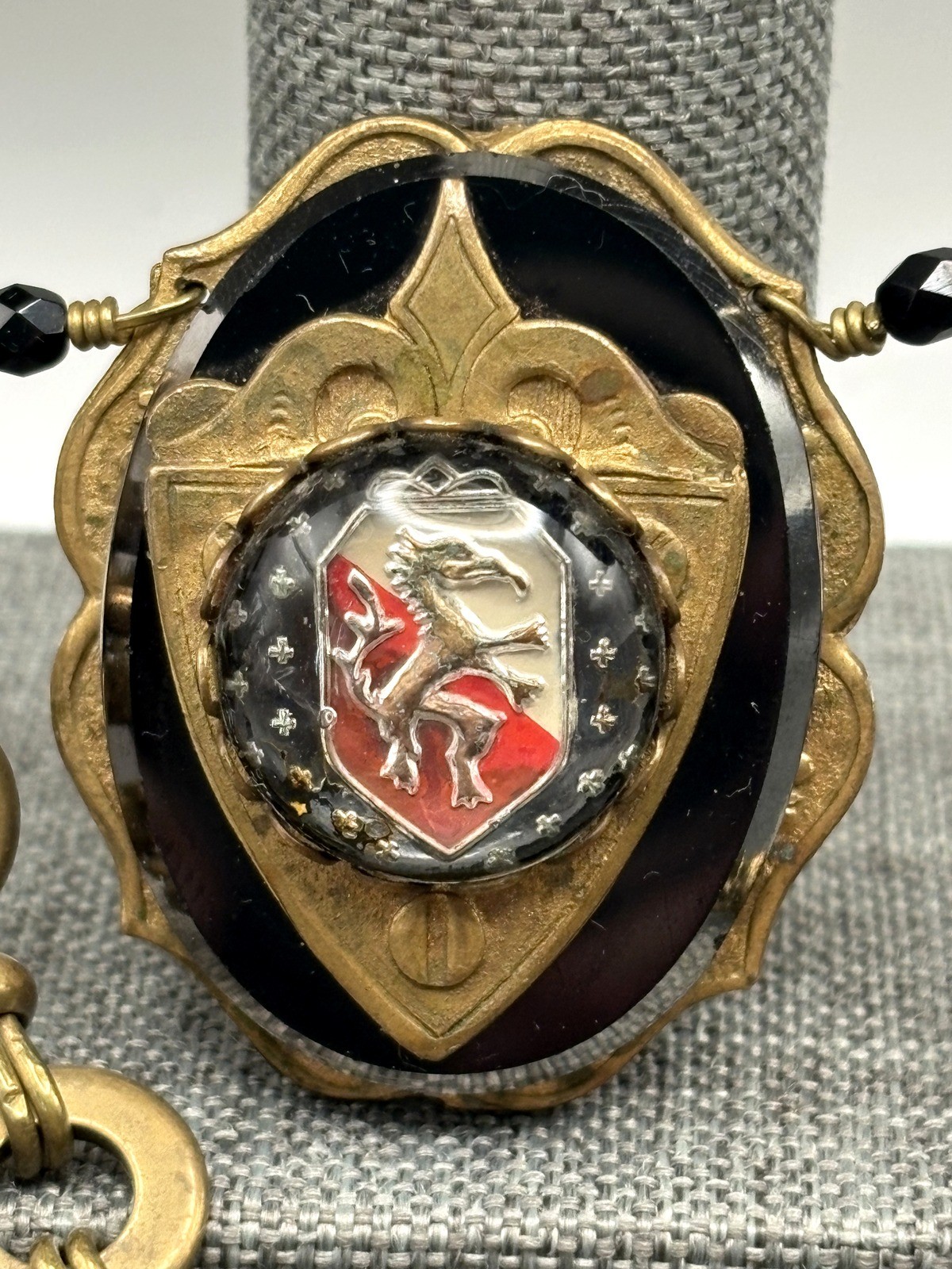 Vintage Heraldic Lion Cameo Chunky Victorian Revival Pendant Chain Necklace 19”