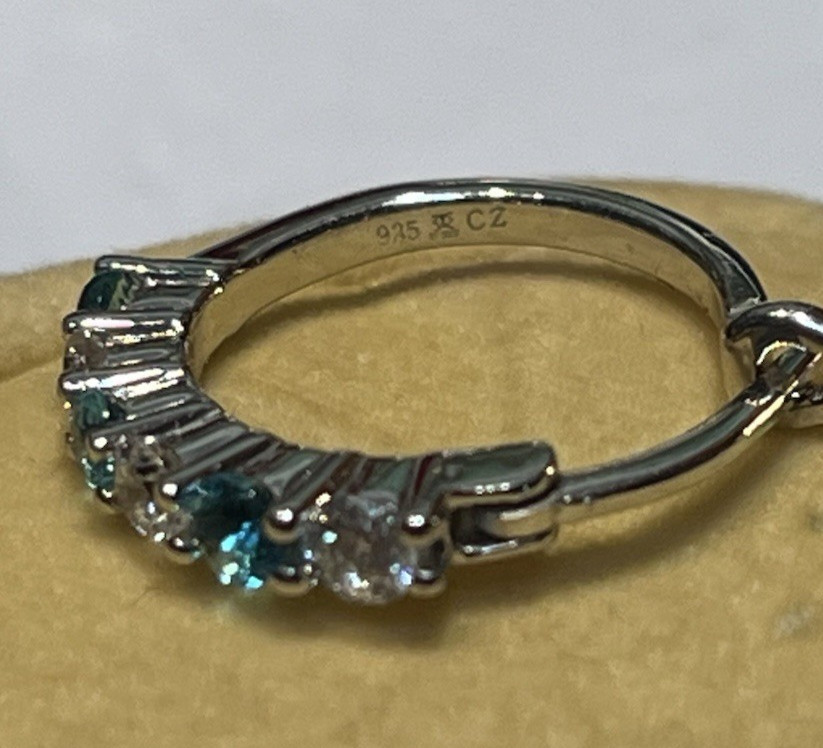 Vintage Sterling Silver 925 Classic Hoop Earrings & Blue & White Czs 5/8″ Diam.