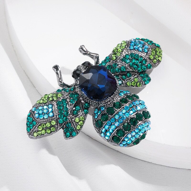 Trendy Corsage Temperament Bee Shape Brooch Pin Personality Accessories Female