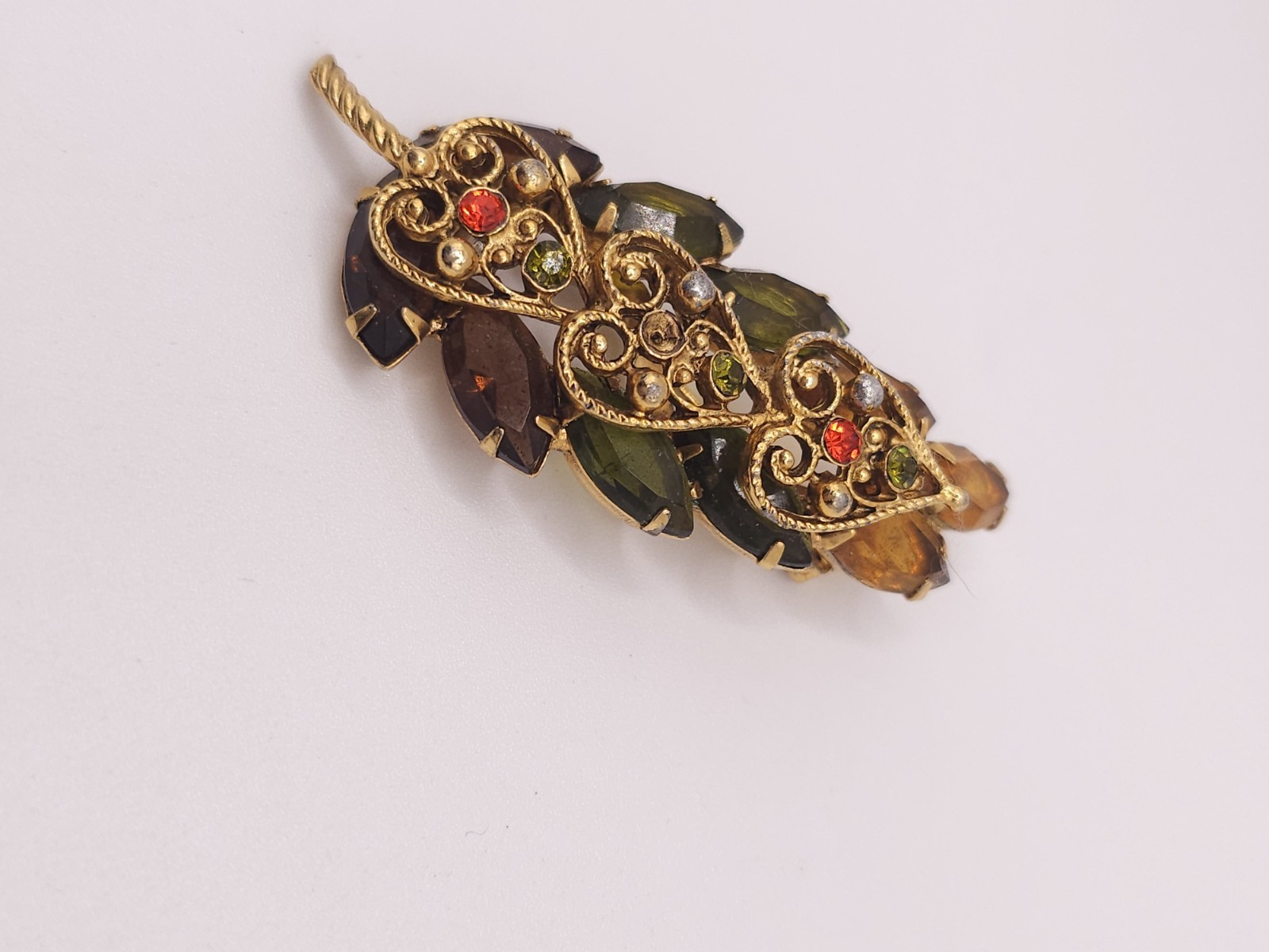 VTG Green Yellow Rhinestone Leaf Spray Brooch Gold-Tone