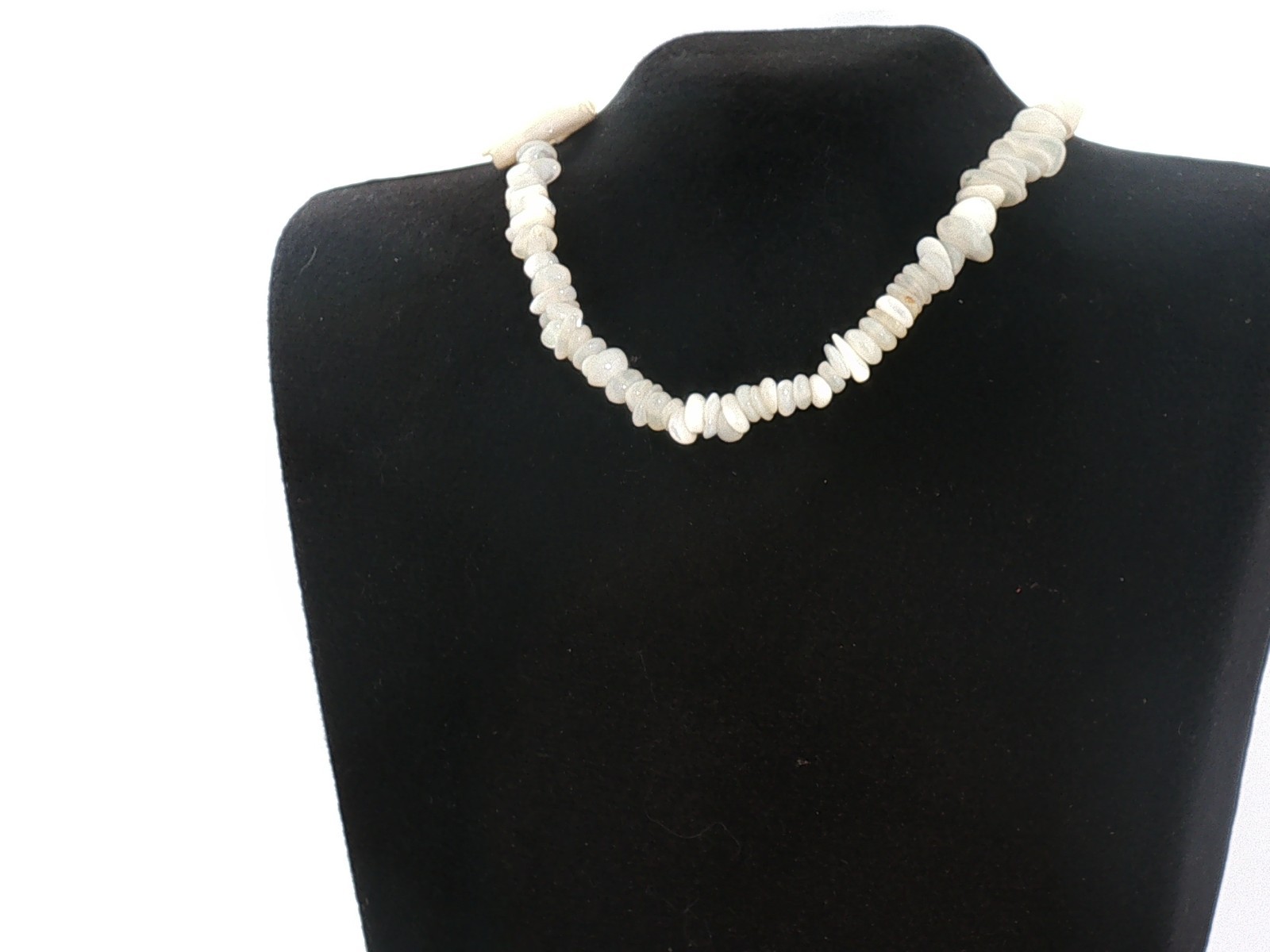 Vintage Natural Shell Necklace White Heishi Beads Boho Beach Style Jewelry 12 In