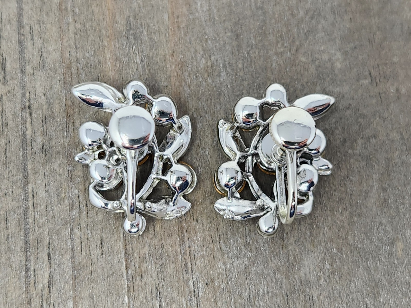 Sparkly Clear Rhinestone Rhodium Plated Floral Botanical Screw-back Earrings VTG