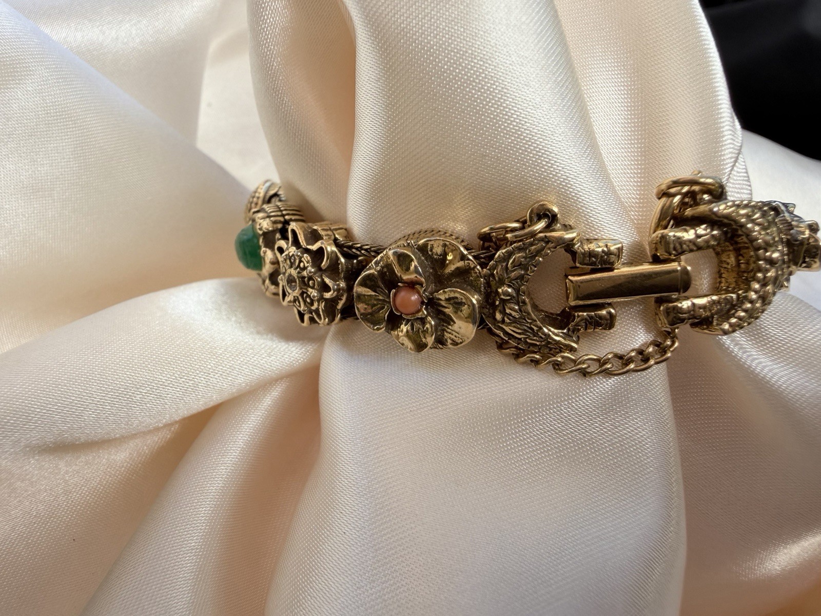Goldette N.Y. Vintage Signed Gold Tone Charm Bracelet Toggle Glass Cabochons