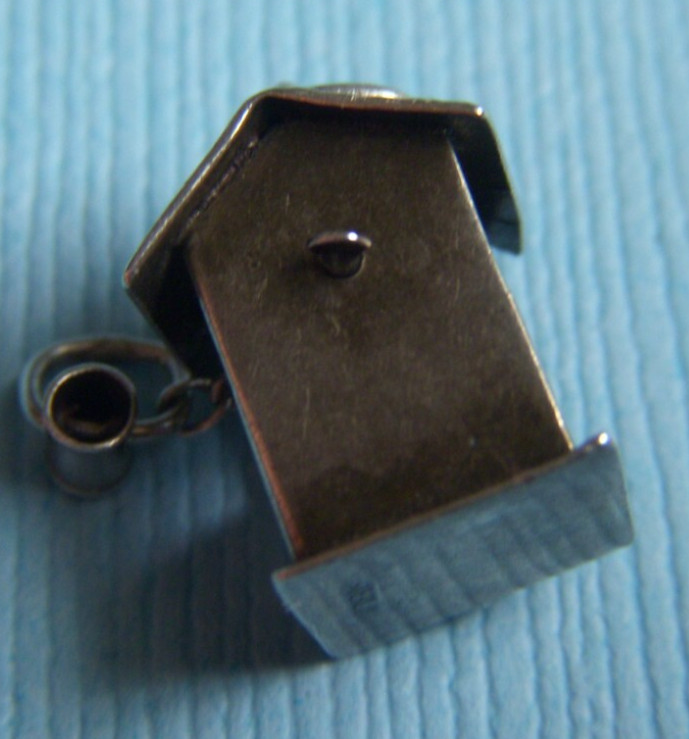 Vintage 40’s movable well with bucket on chain sterling charm