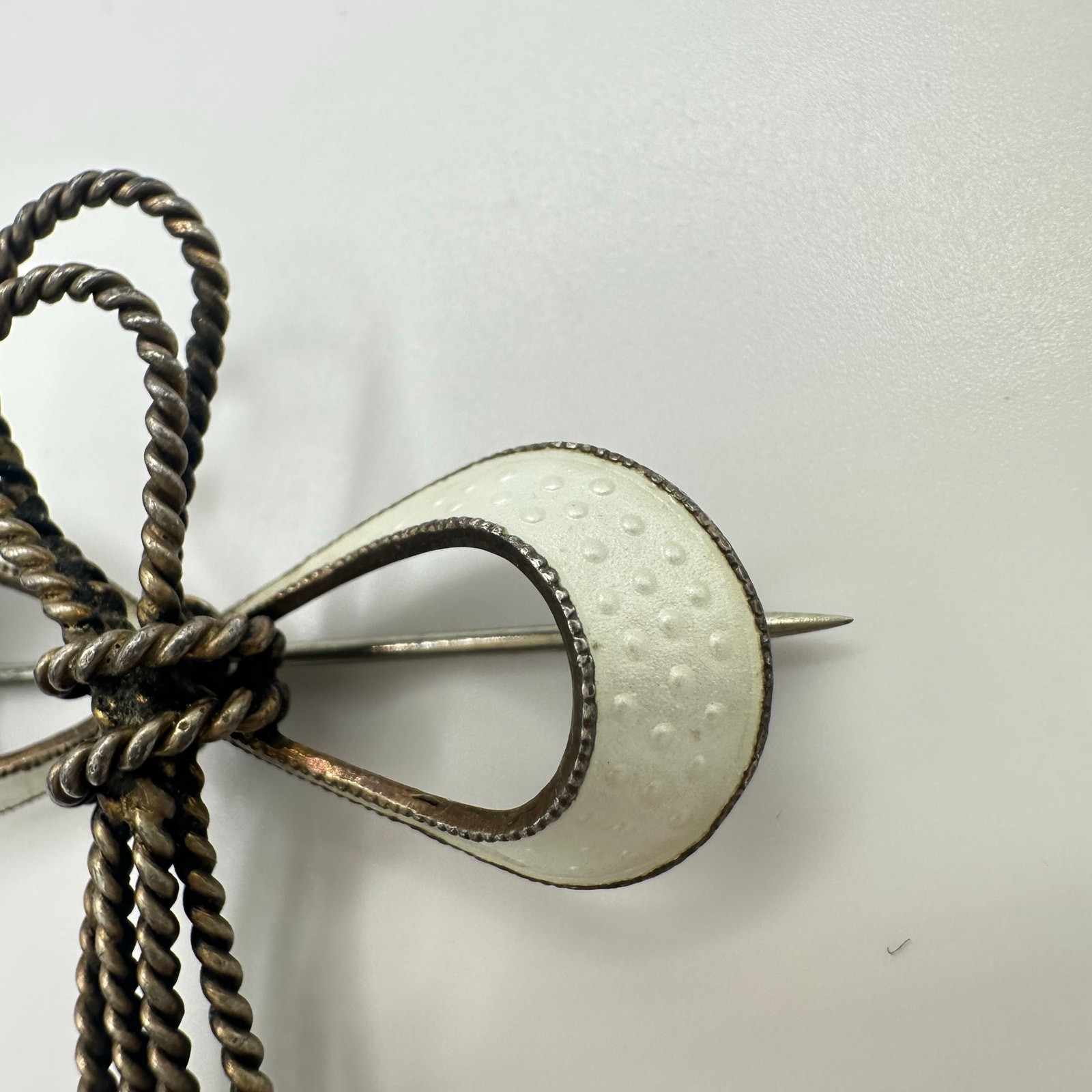 N. A. Jorgensen Norway 925 sterling silver white guilloche enamel bow brooch