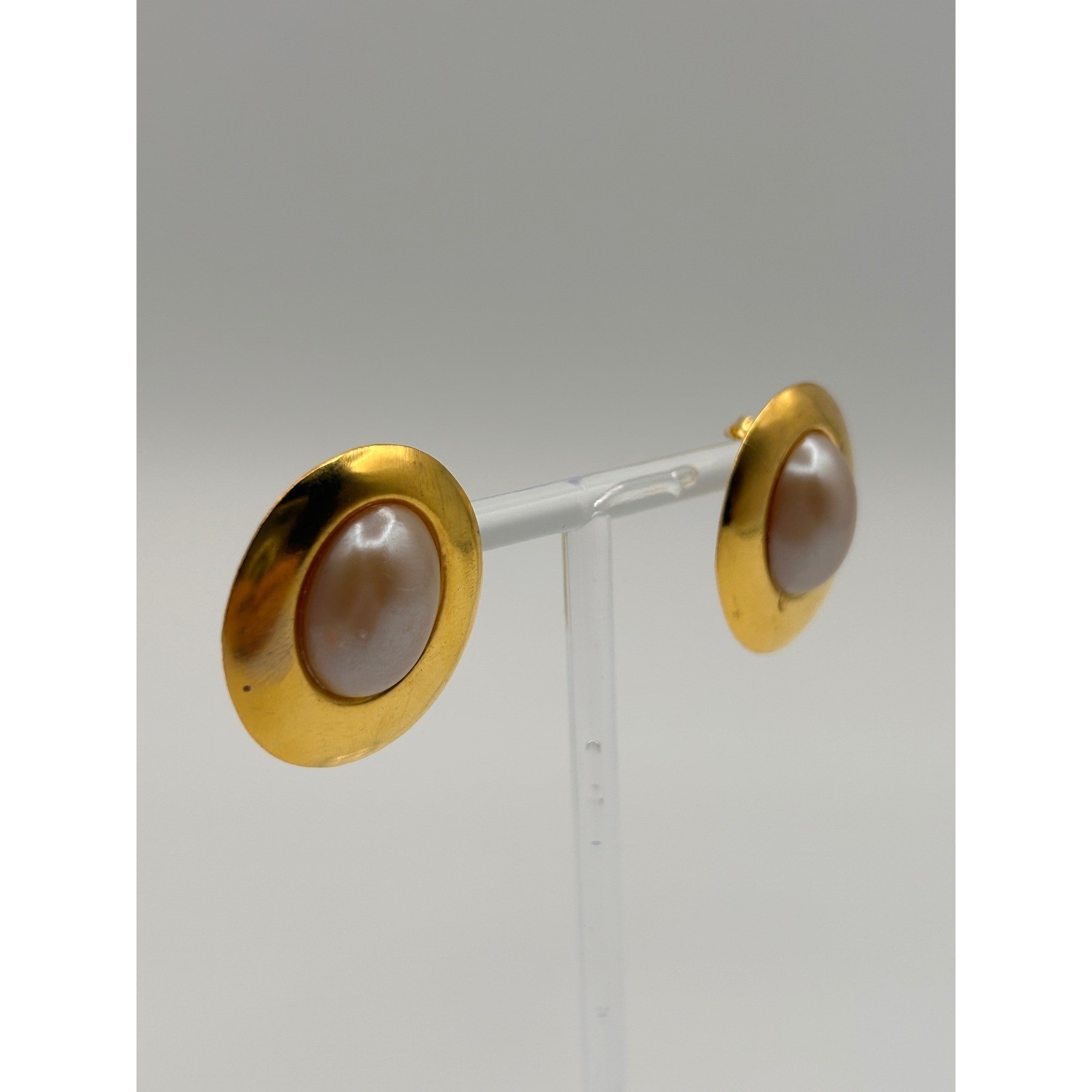 Vintage Gold Tone Oval Faux Pearl Stud Statement Earrings 1″ 80s Style
