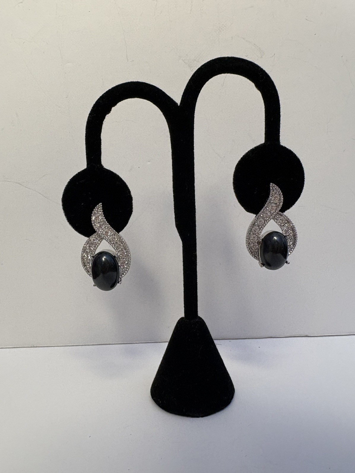 Vintage Fifth Avenue Collection Butler Crystal Rhinestone Earrings Silver Studs