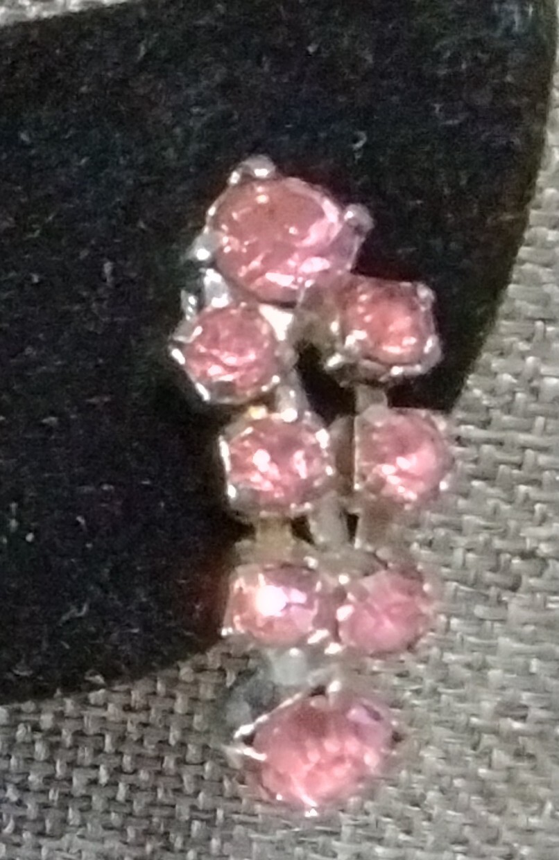 Prong Set Vintage Pink Rhinestones in Silvertone Screwback Earrings. #154