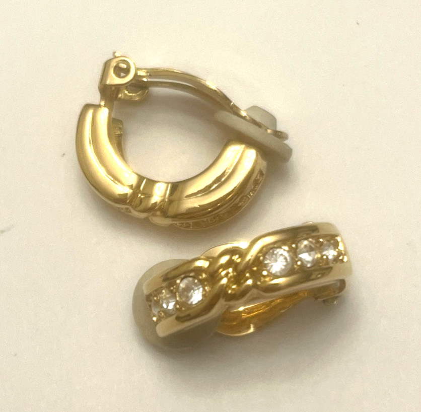 5 Vintage Swarovski Crystal Swan Logo- 1 Ring, 2 Earrings, 1 Neck, 1 Pendant