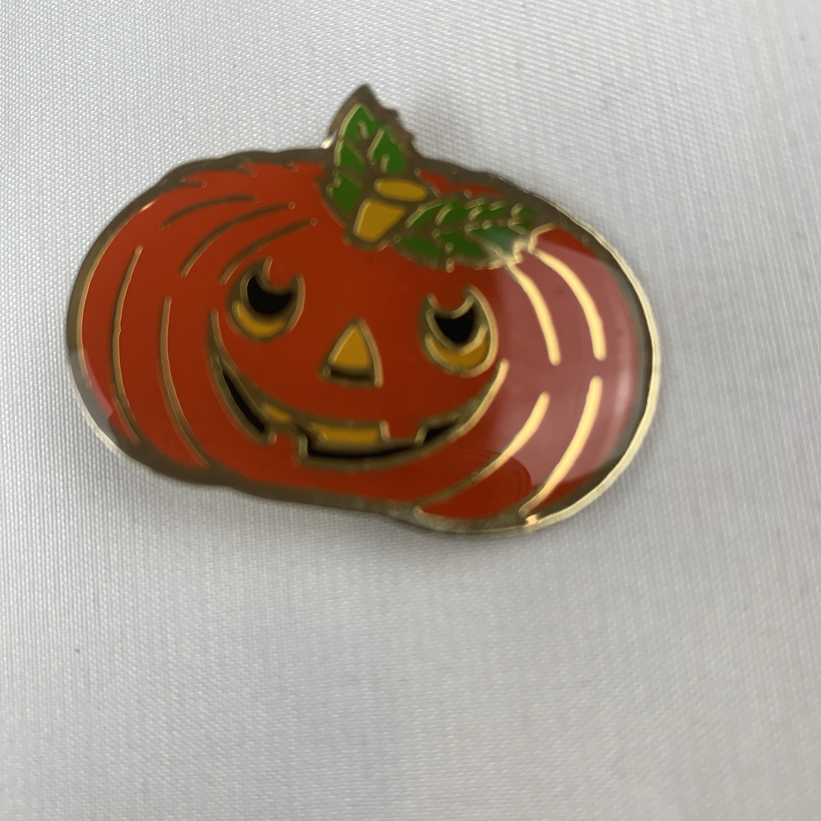 Vtg Smiling Jack O Lantern Pumpkin Pin Enamel Halloween 1.50” Long Pin
