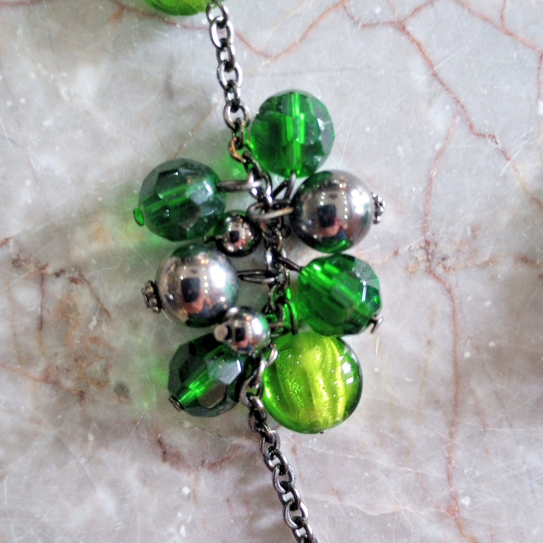 Vintage Green Beaded Necklace Bracelet And Earring Set Statement Piece, unsigned