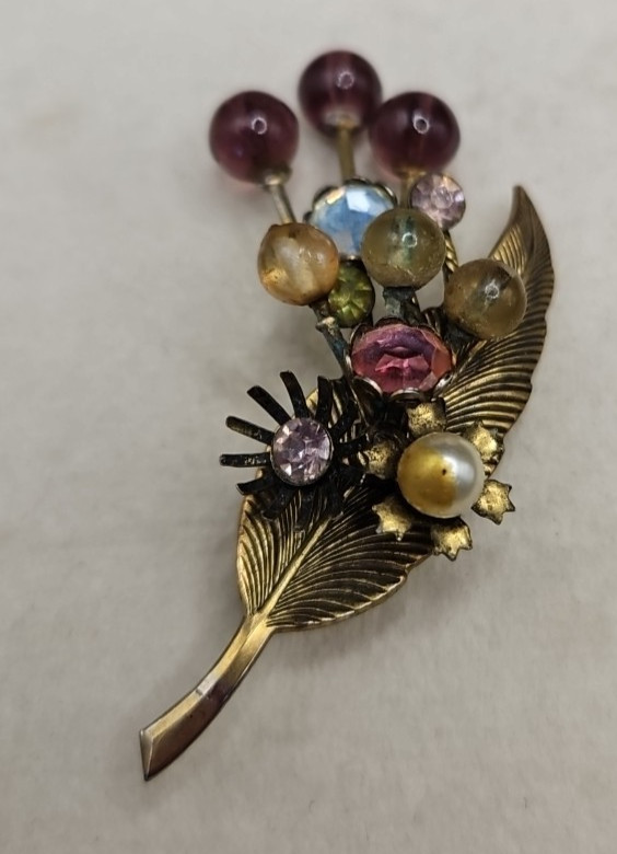 Vintage Czech Glass 1940s Floral Flower Brooch Pin Rhinestone Pearl Brass