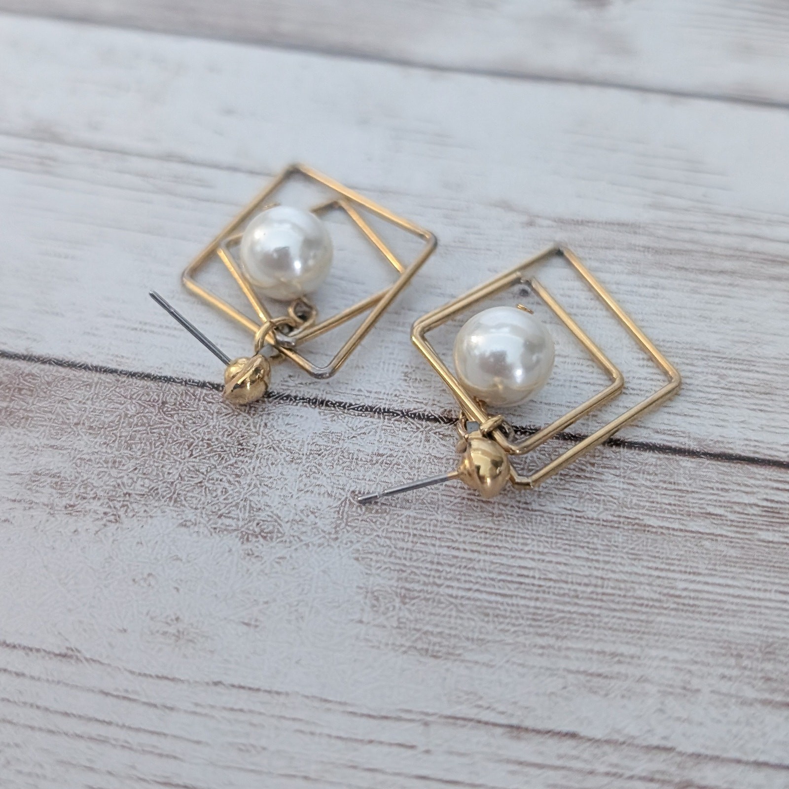 Vintage Earrings for Pierced Ears Gold Tone & Faux Pearl – Fair Condition