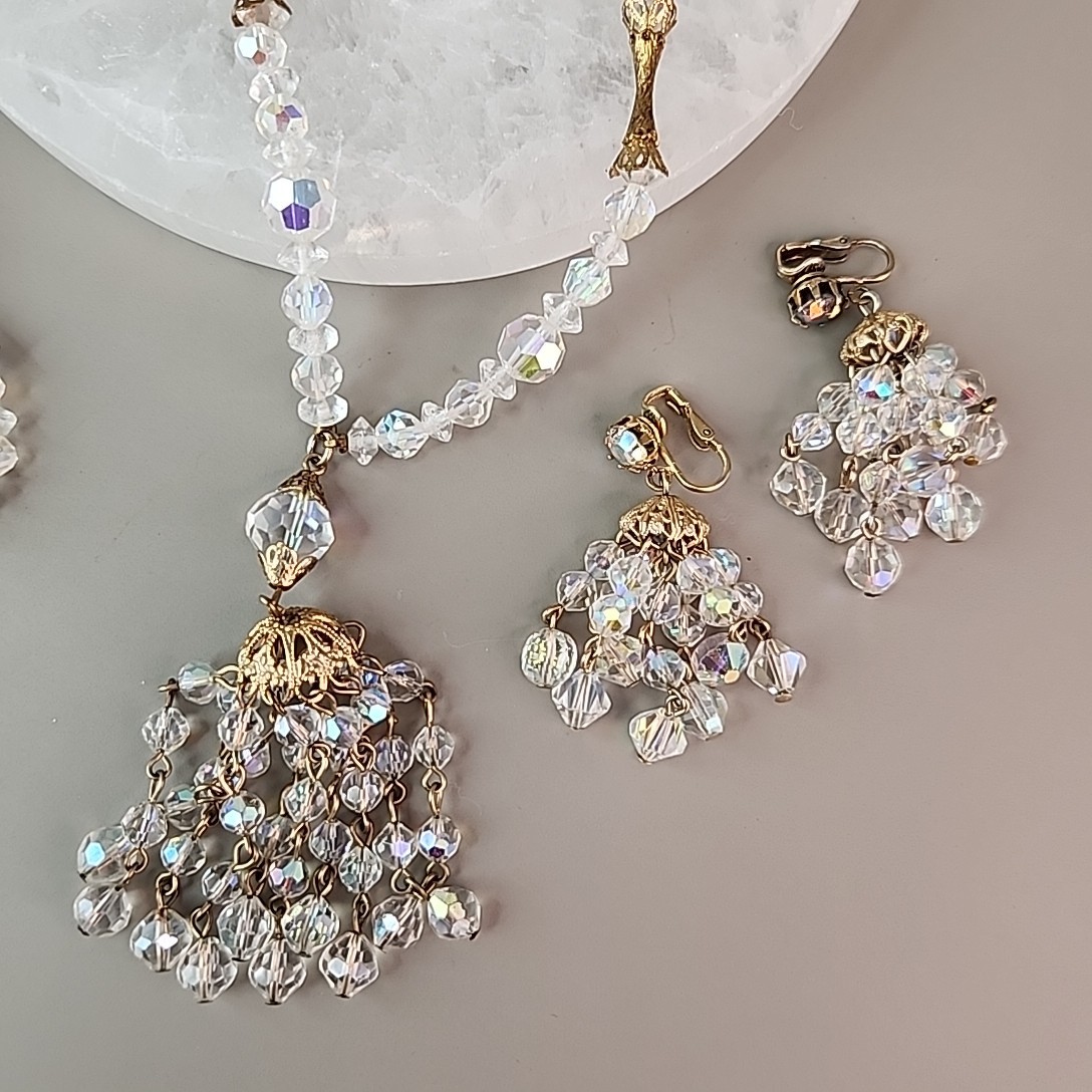 Vintage AB Glass Beaded Tassel Necklace Earrings Set Gold Tone Bar Links 26″