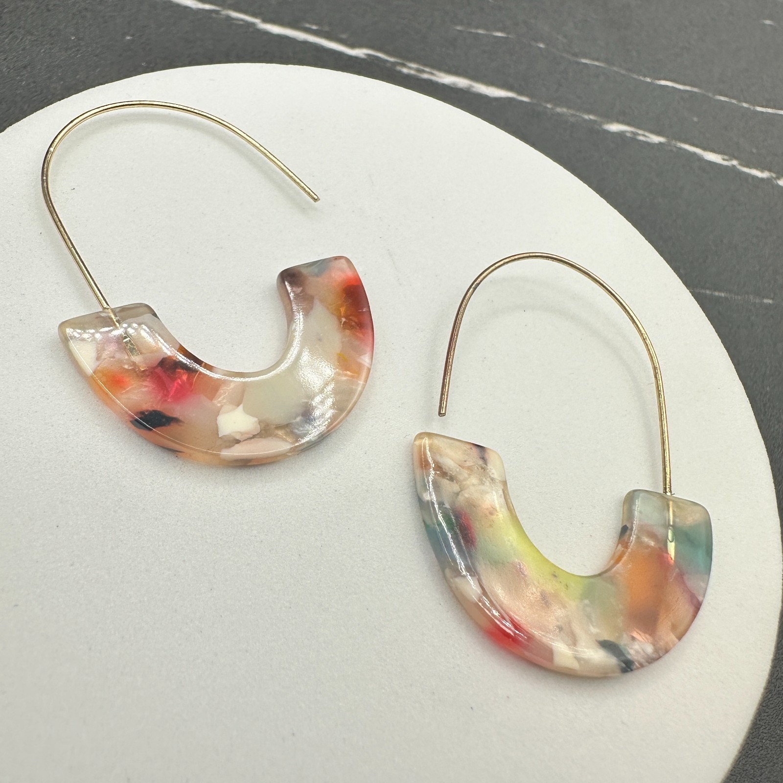 Vintage 90s Gold Tone Hoop Dangle Earrings Women’s Classic Fashion Jewelry