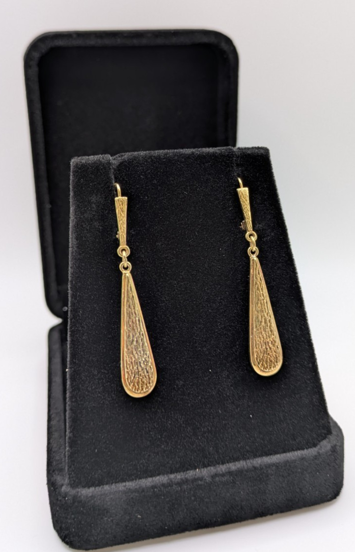 Rare Vintage 14K Gold 3.71g Teardrop Dangle/Drop Leverback Earrings With Texture