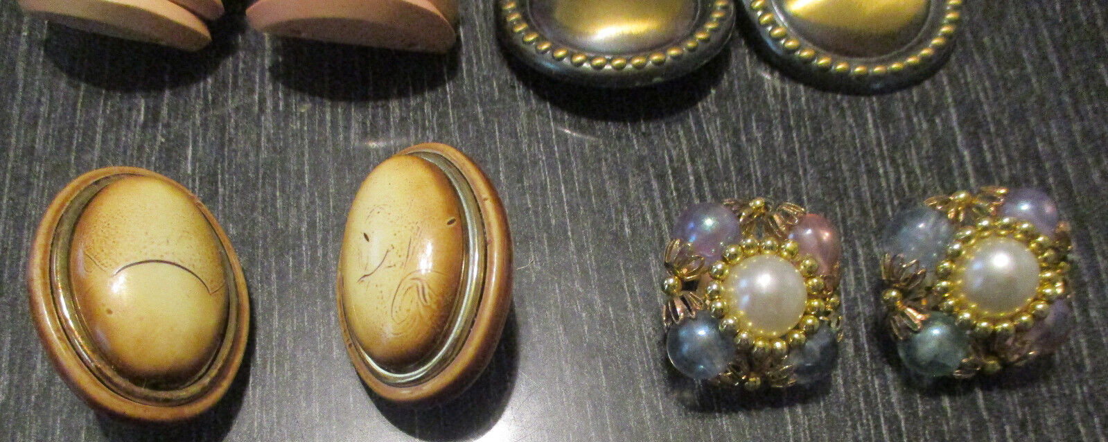 12 Vintage 80’s 90’s Clip On Earring Pairs Assorted Styles & Sizes Lot # 28