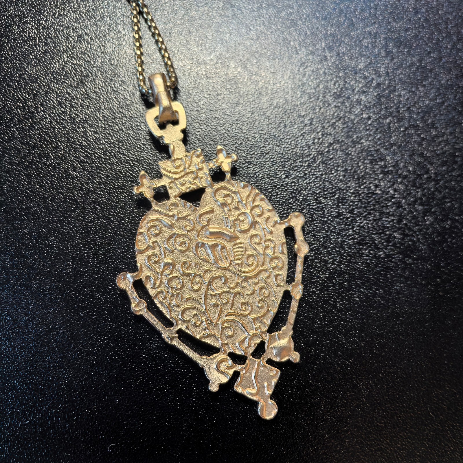 Vintage European Heart Enamel Necklace Unique Dove Inlay Retro Pendant Jewelry