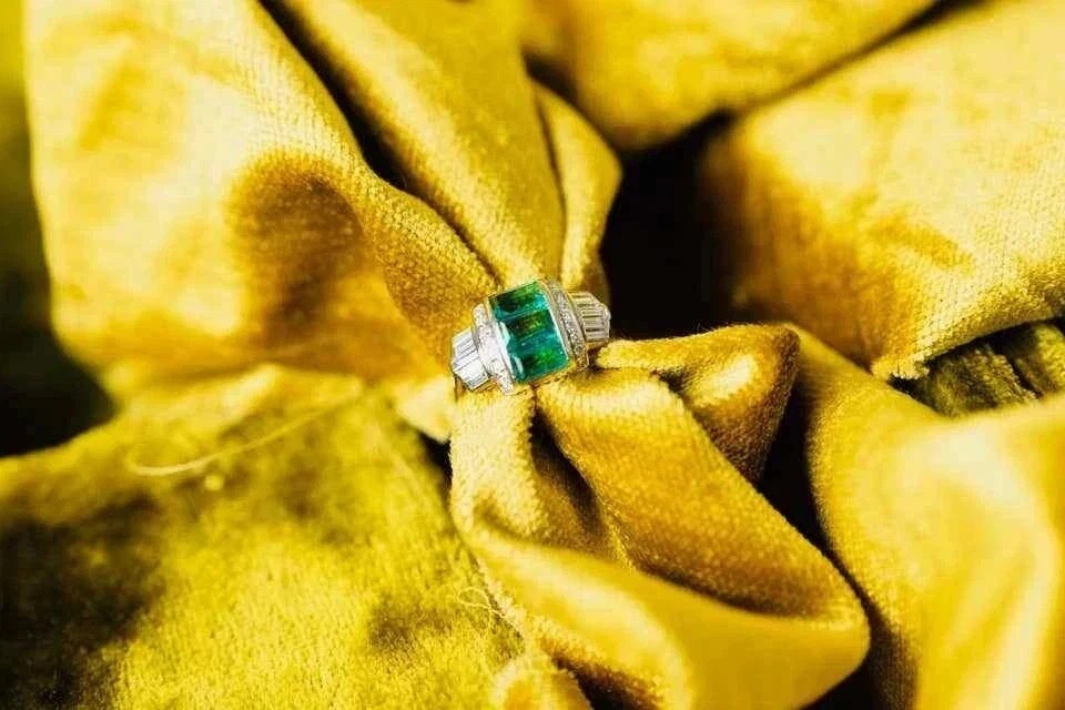 Art Deco Style 3.85Ct Lab Created Emerald Vintage Cocktail 14K Gold Finish Ring
