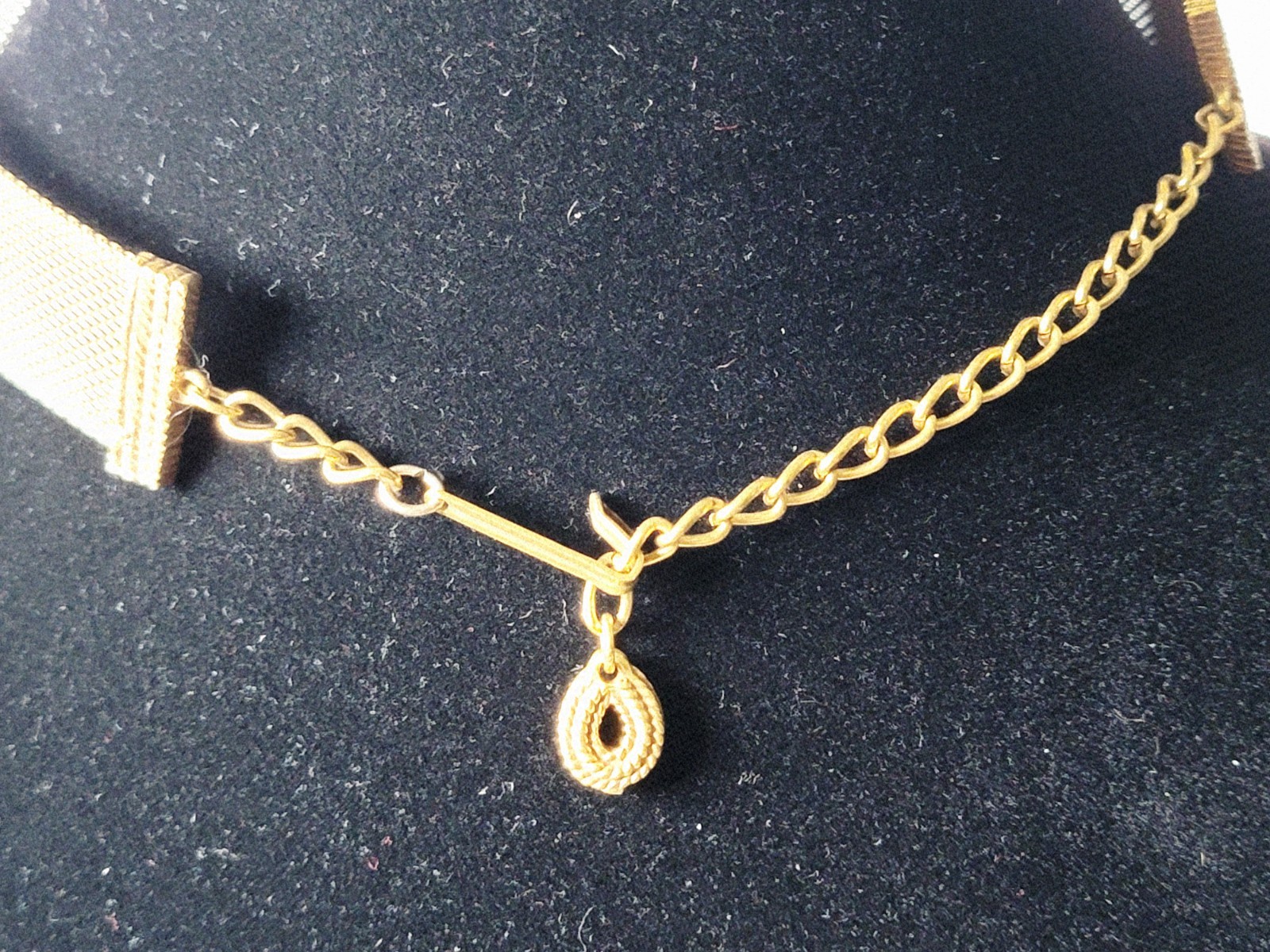 Vintage Mesh Necklace Gold Brass S-Hook Closure Red Stone Center