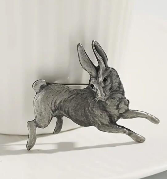 Vintage Look European Rabbit Brooch Pewter Tone New Fashion Jewelry