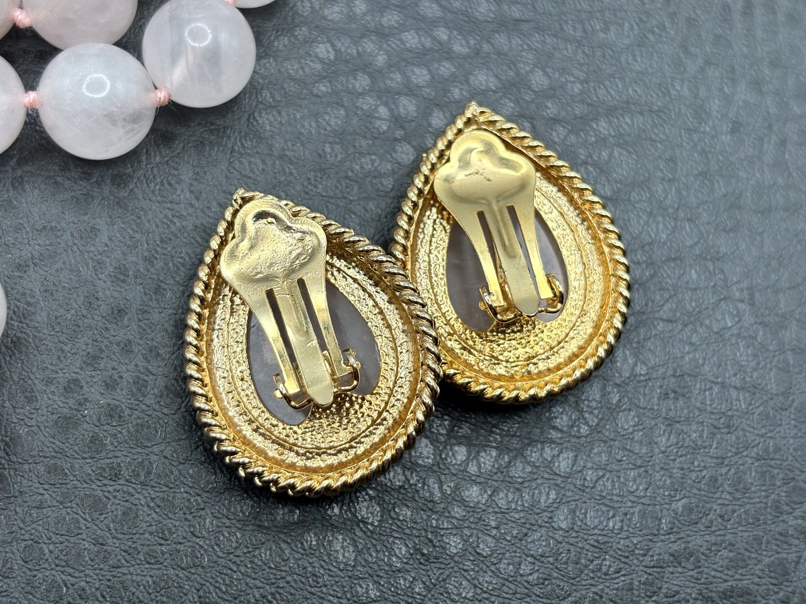 Vintage 80s Rose Quartz Hand Bead Necklace Gold Tone Teardrop Clip Earrings Set