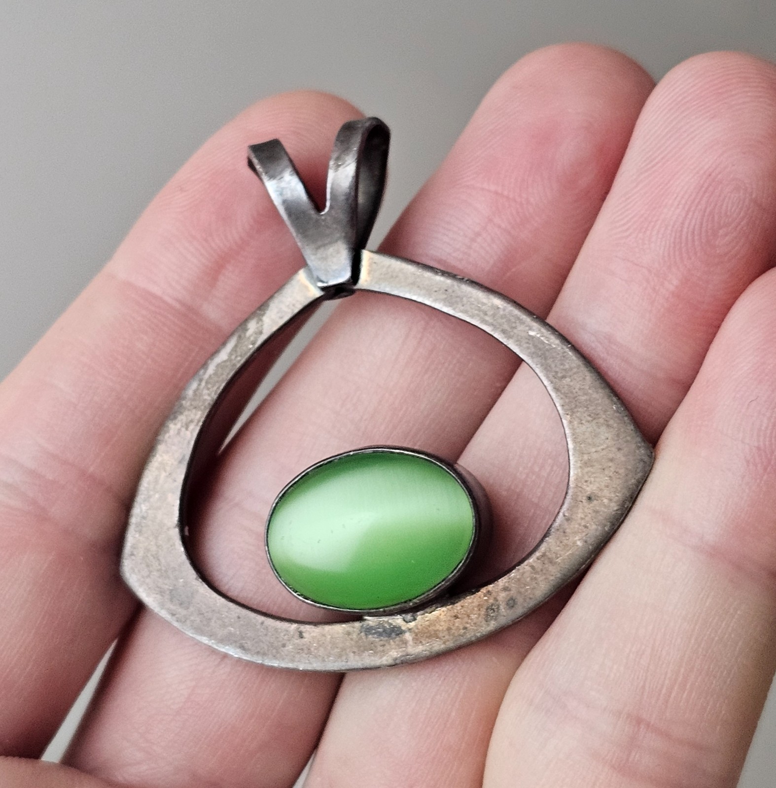 Large Mexico Sterling Abstract Modernist Pendant & Green Cat’s Eye Stone 16.7 gm