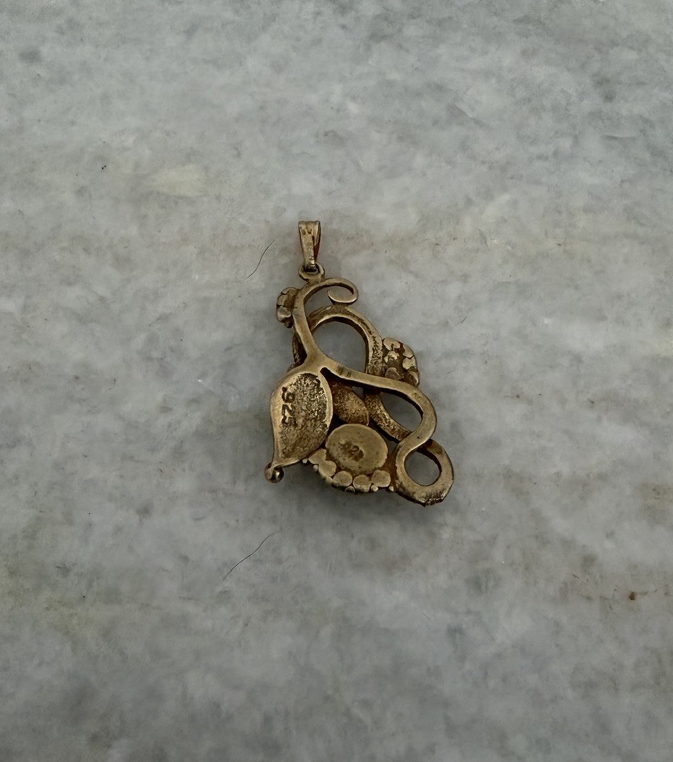 Vintage Gold Sterling Silver 925 Textured Snake Onyx Leaves Pendant