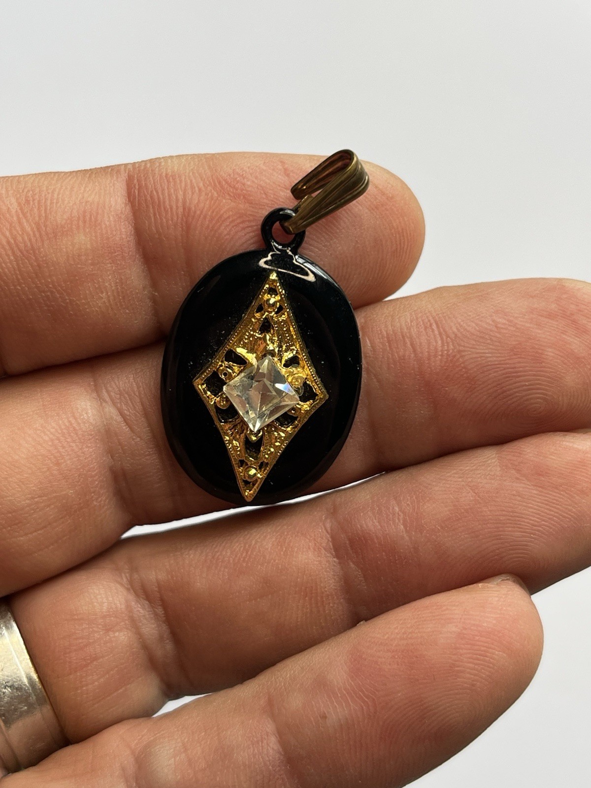 Vintage Gold Tone Black Oval Resin Pendant Necklace Faux Diamond