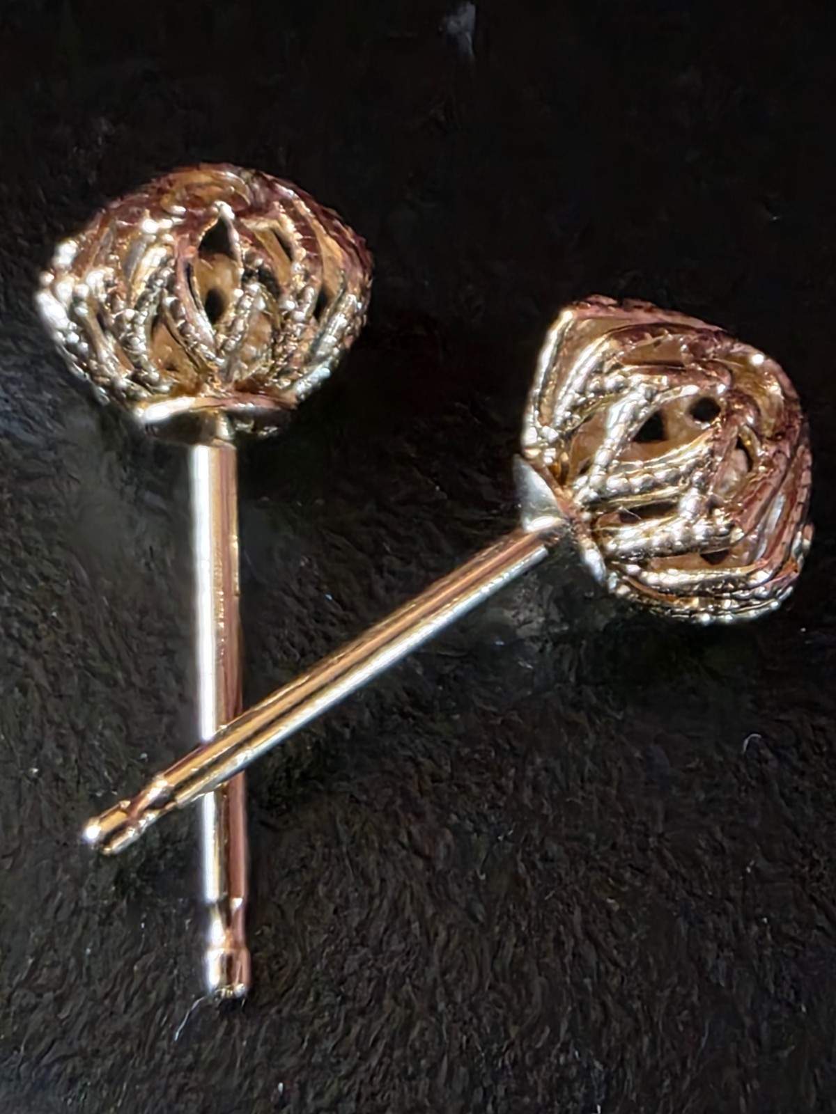 Vintage 14k Yellow Gold 6mm Filigree Flower Dome Stud Earrings – 0.6 g Starburst