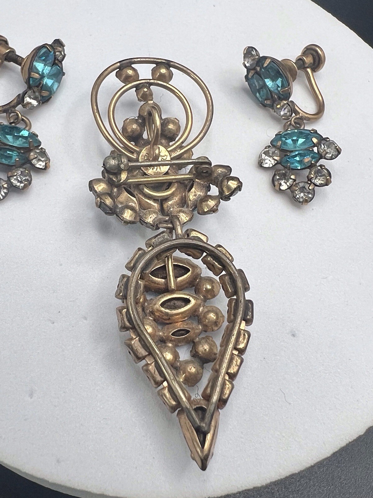 D’eri 12K Gold Filled Vtg Brooch /Pendant Dangle Earrings Set Bright Blue/Clear